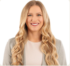 Headshot of Chelsey Johanson